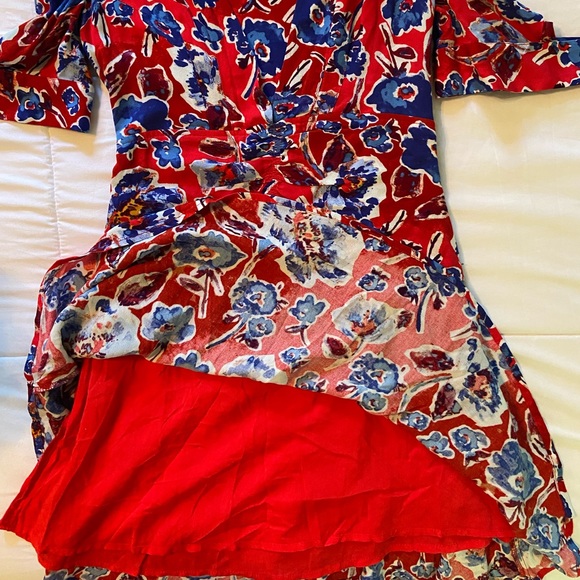 Plunging V neck floral dress - Picture 4 of 12